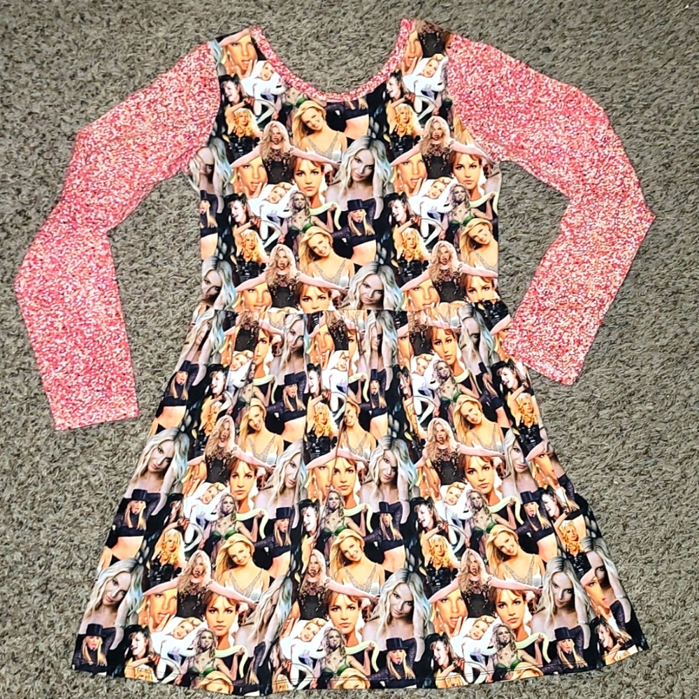 Girls dress size 10/12 Britney spears print long sleeve euc